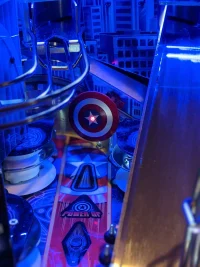 ILLUMINATED CAPTAIN AMERICA SHIELD